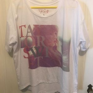 📌NWOT Taylor Swift t-shirt📌